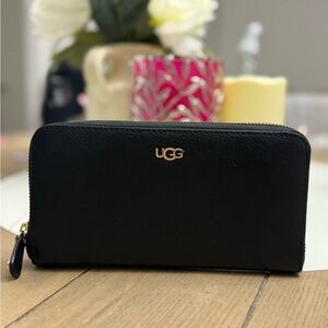 UGG Elegant Black Women's Wallet